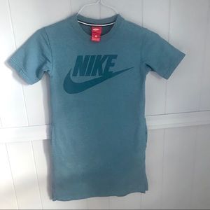Nike T-shirt Teal Dress Size Medium